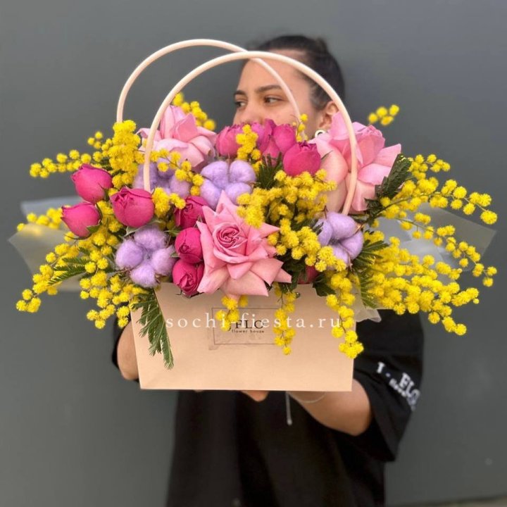 Сумочка мимозы и роз "Примавера" в Дзержинске