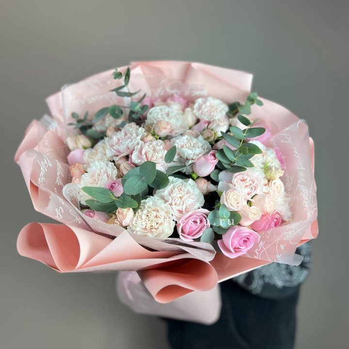  Букет  "Любовь в её глазах" в Дзержинске