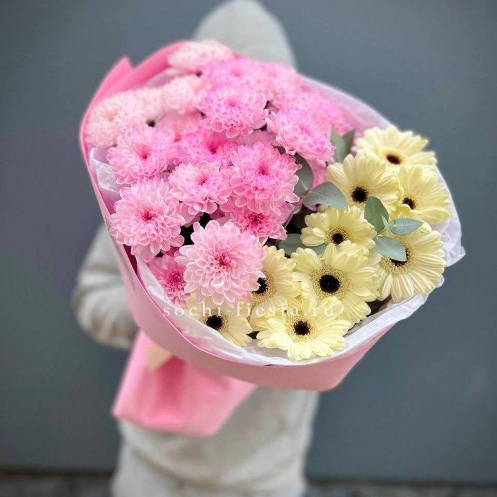 Дуо хризантем и гербер в Дзержинске