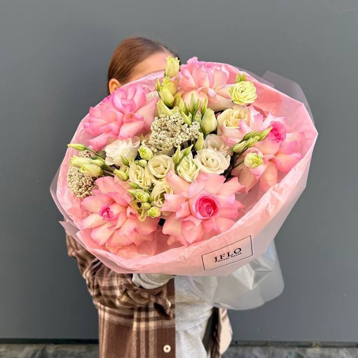 Букет "Розы с эустомой" в Дзержинске