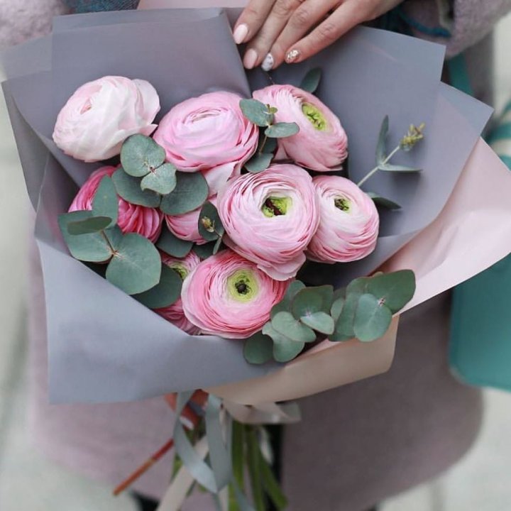 Ранункулюсы с эвкалиптом №1 в Дзержинске