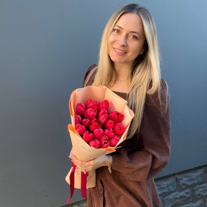  19 красных тюльпанов в Дзержинске