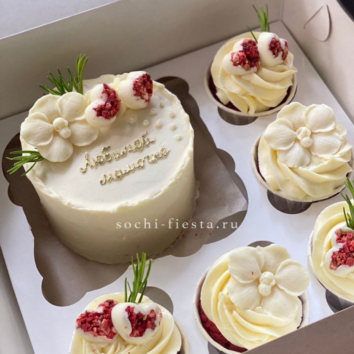 Капкейки и бенто-торт "Мамочке" в Дзержинске