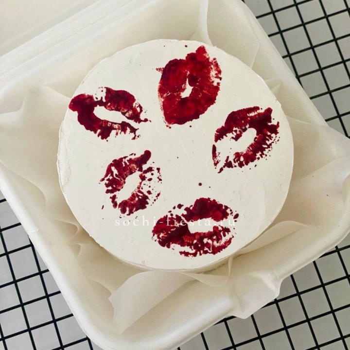 Бенто-торт "Поцелуй" в Дзержинске