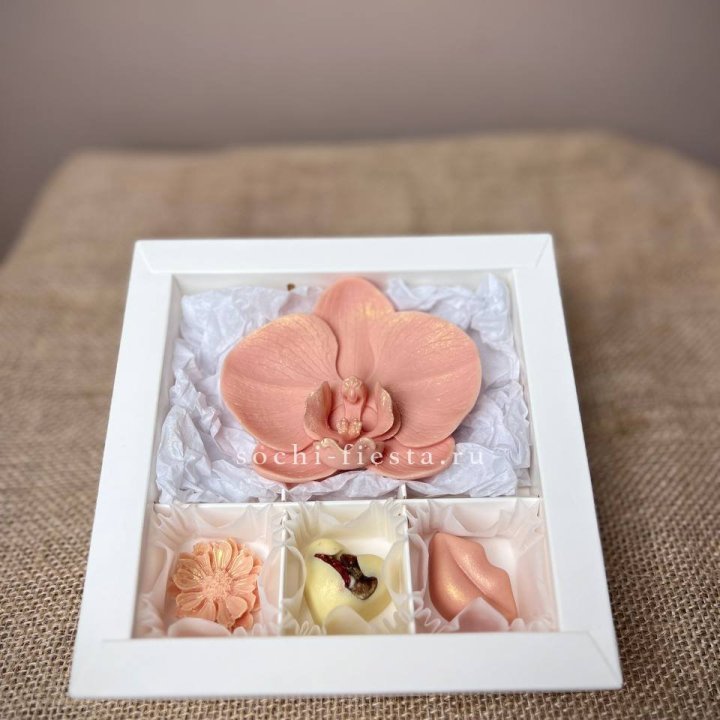 Конфеты из шоколада с Орхидеей в Дзержинске