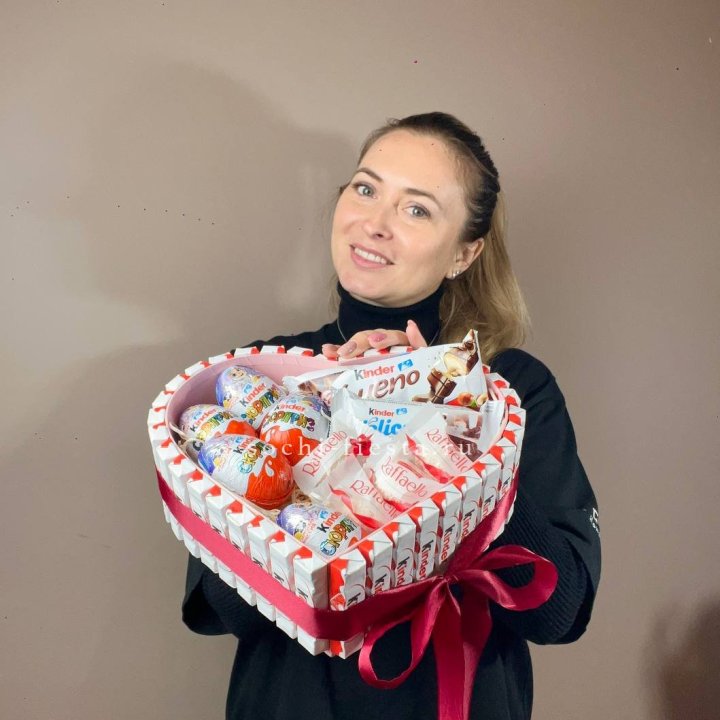 Подарочный набор сердце с Киндерами в Дзержинске