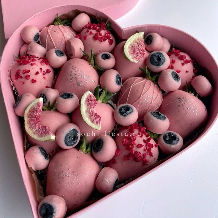 Клубника в шоколаде Сердце в Дзержинске