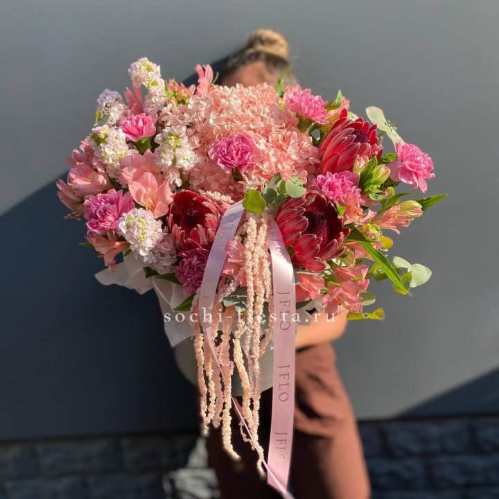 Коробка с цветами "Камикадзе" в Дзержинске