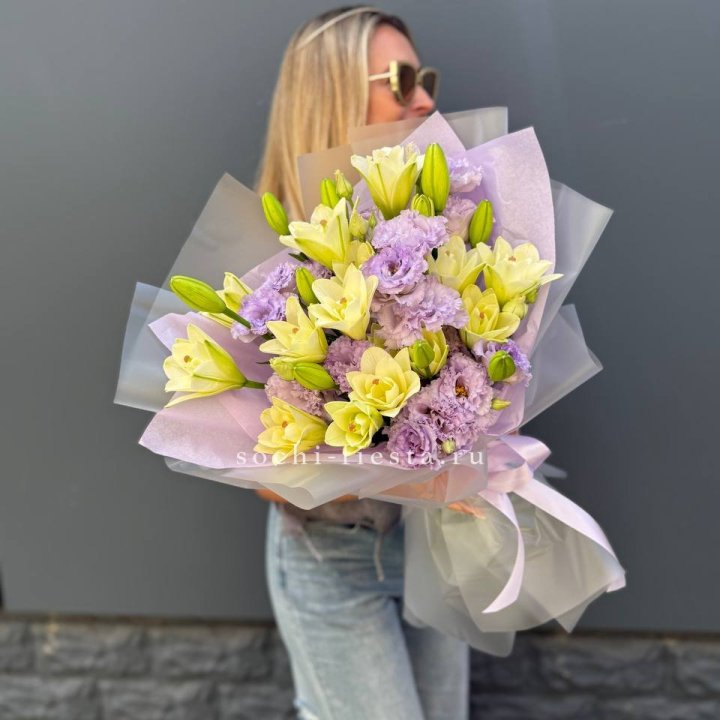  Букет лилий и эустом в Дзержинске