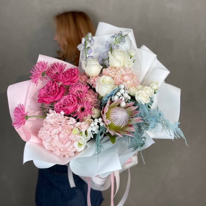 Дизайнерский букет "Фантастик" в Дзержинске