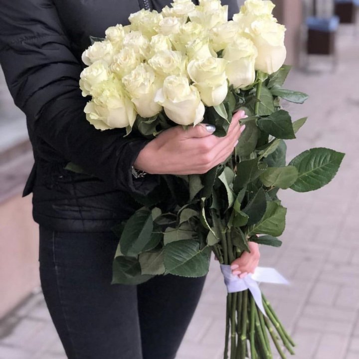 Голландские розы белые в Дзержинске