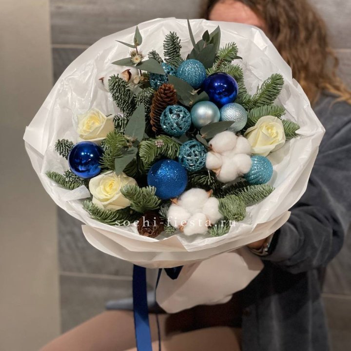 Новогодний букет "Синий иней" в Дзержинске