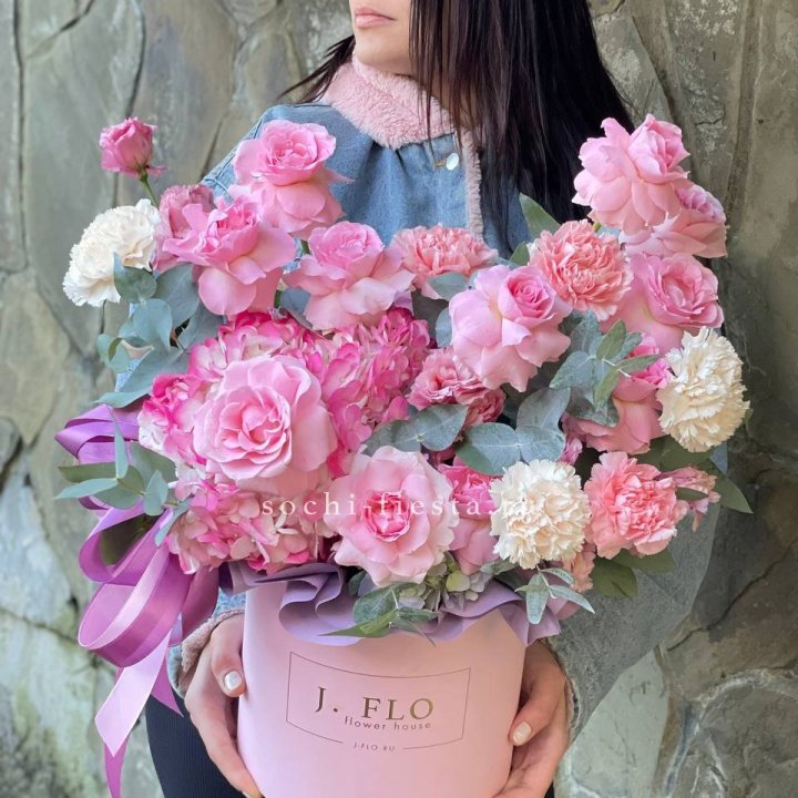 Цветочный бокс "Эсмиральда" в Дзержинске