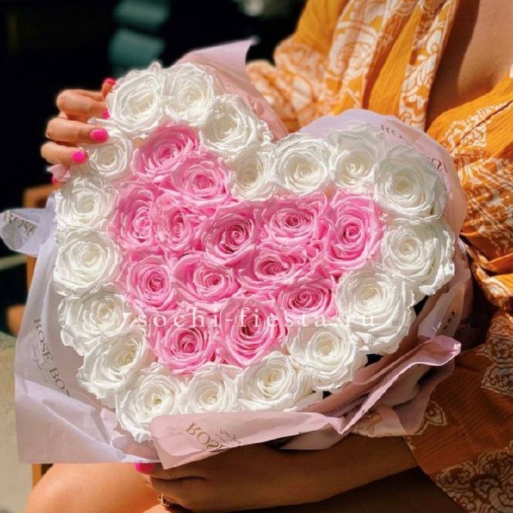 Бокс сердце с розами №2 в Дзержинске