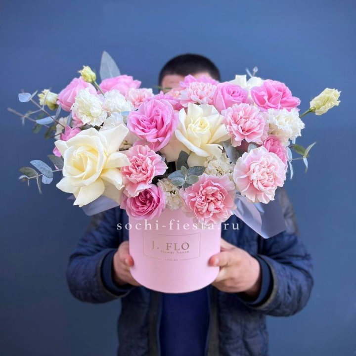 Цветочный бокс "Памела" в Дзержинске