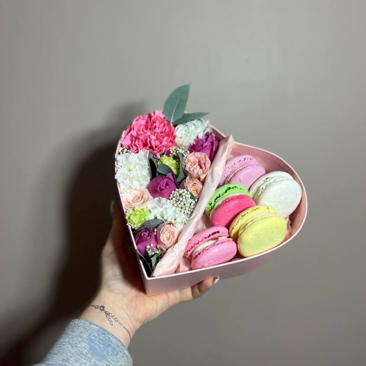 Дуо цветы и макаронсы в Дзержинске