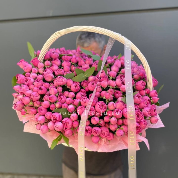 Корзина роз Мисти Баблс 101 в Дзержинске