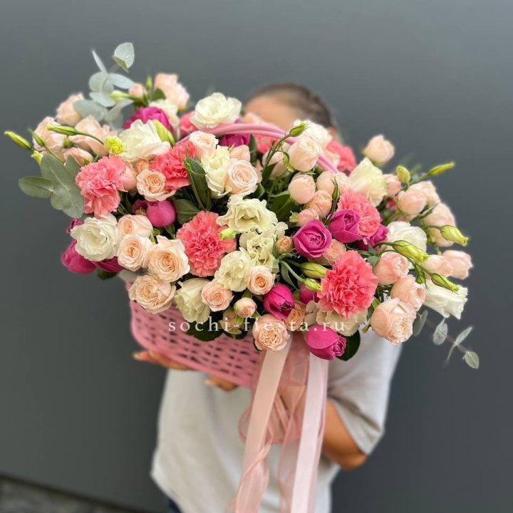 Цветочная корзина "Флоренция" в Дзержинске