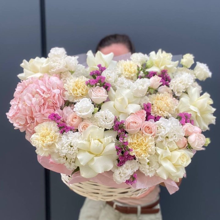 Корзина "Воздушная нежность" в Дзержинске