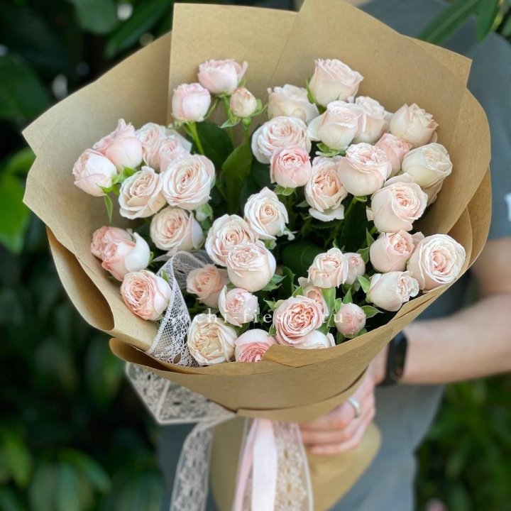 Кустовые розы букет №1 в Дзержинске