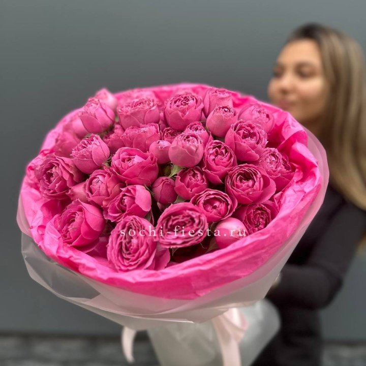 Букет из пионовидных роз  в Дзержинске