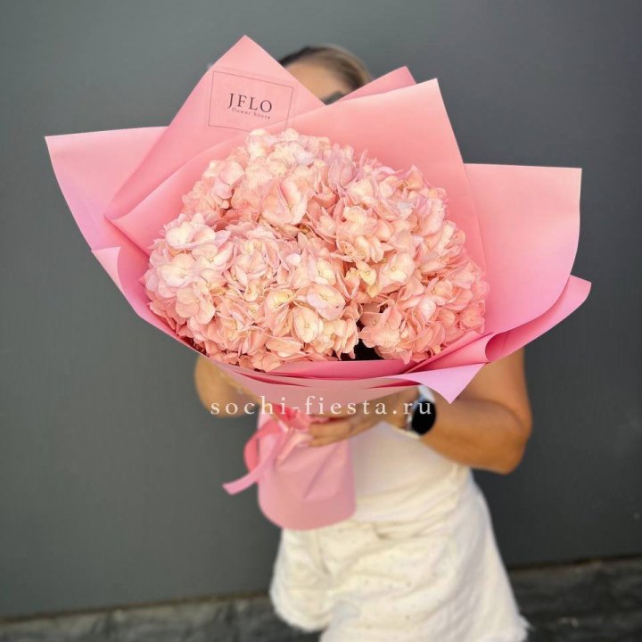 Букет гортензий "Крем" в Дзержинске