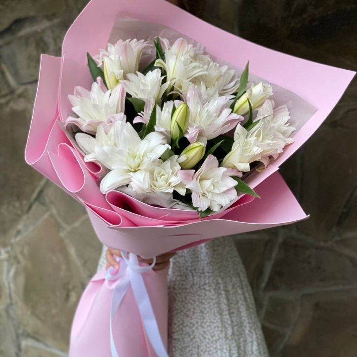 Букет пионовидных лилий №1 в Дзержинске