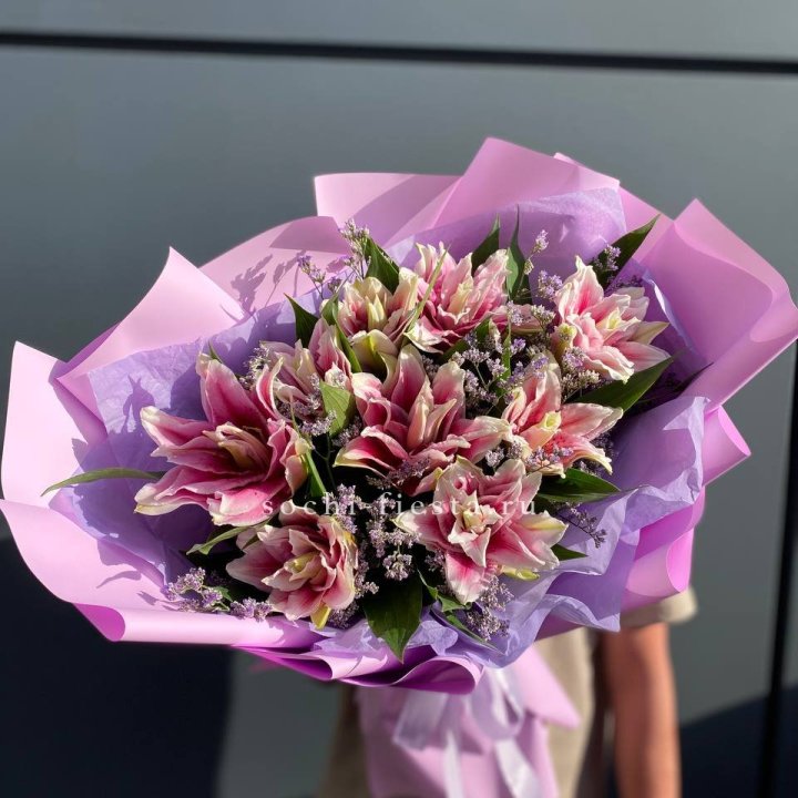 Букет пионовидных лилий №4 в Дзержинске