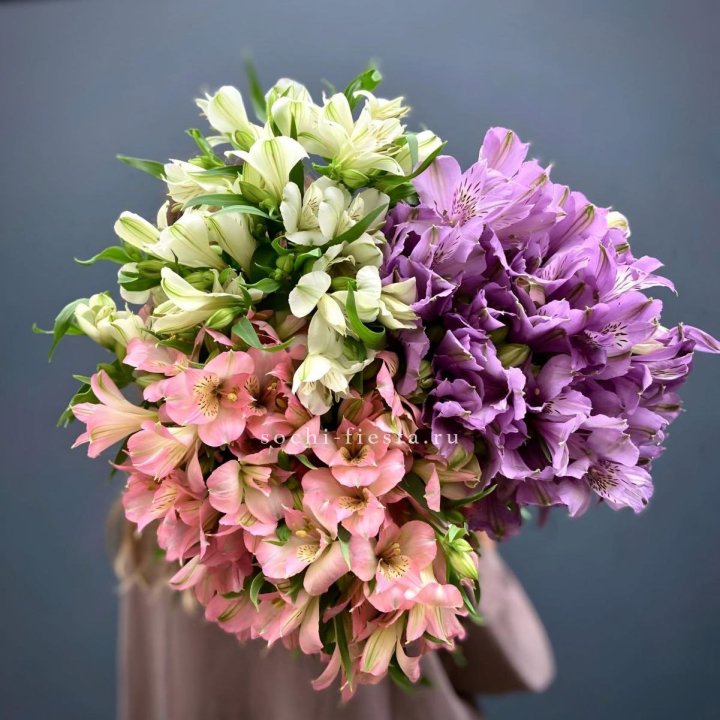 Охапка Альстромерии в Дзержинске