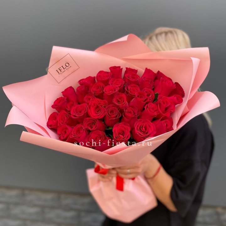 35 красных роз в Дзержинске