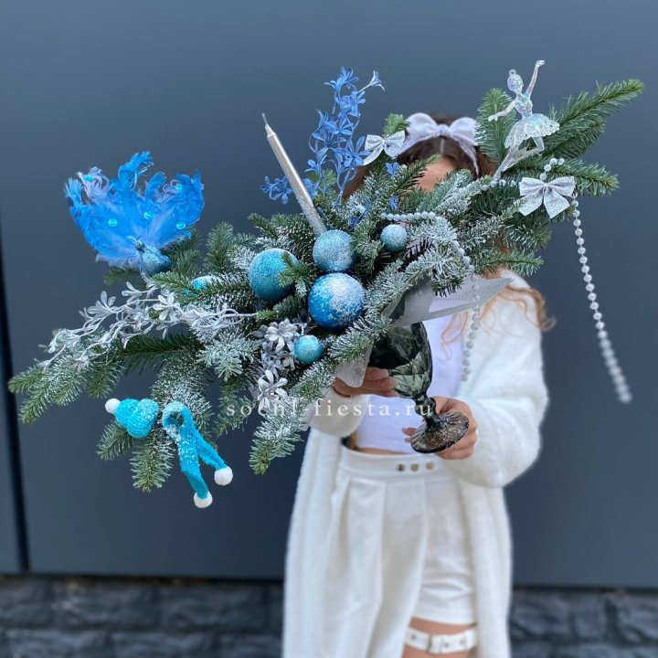 Композиция в бокале голубая в Дзержинске