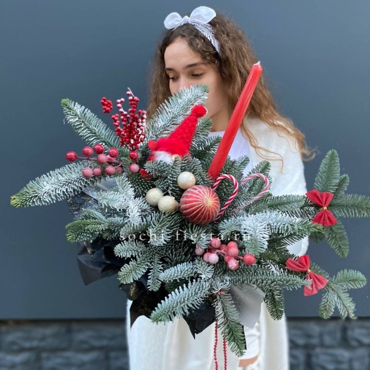 Композиция в бокале красная в Дзержинске