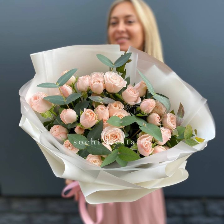 Букет кустовых роз "Фреш" в Дзержинске