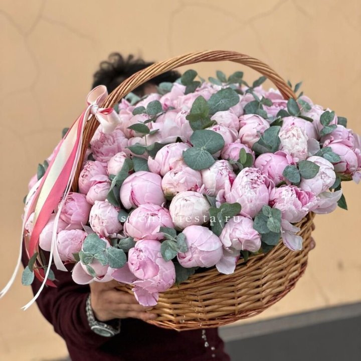 Корзина пионов "75" в Дзержинске