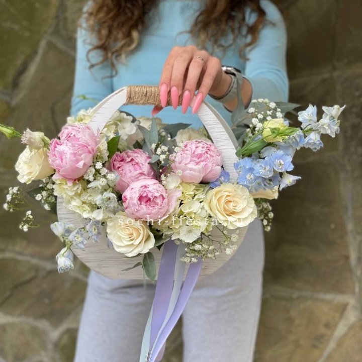 Ящик с пионами в Дзержинске