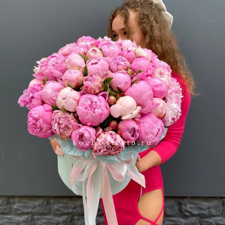 51 пион в цилиндре в Дзержинске