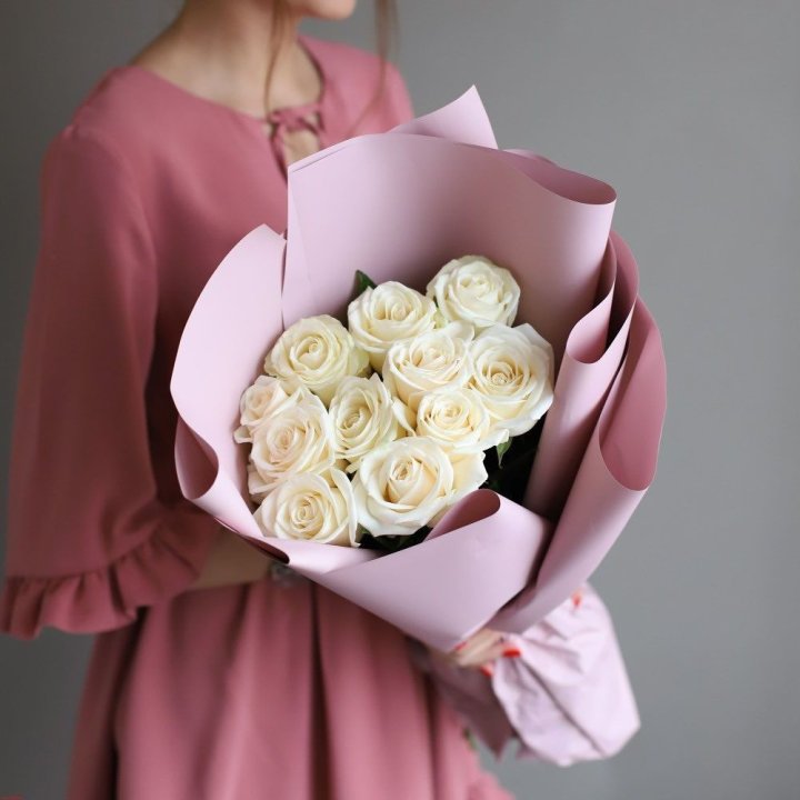 11 белых роз в Дзержинске