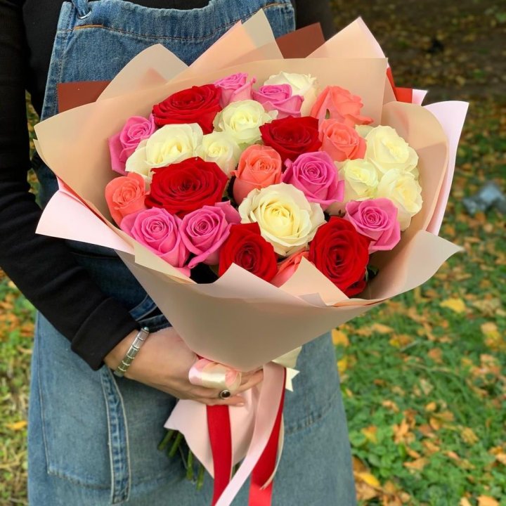 25 роз "Карусель" в Дзержинске