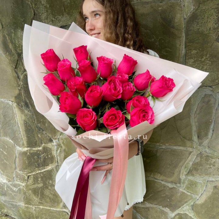 19 алых роз в Дзержинске