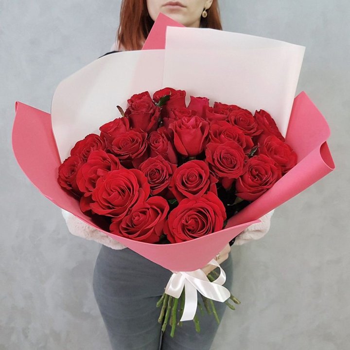 25 Красных роз рози вайт в Дзержинске