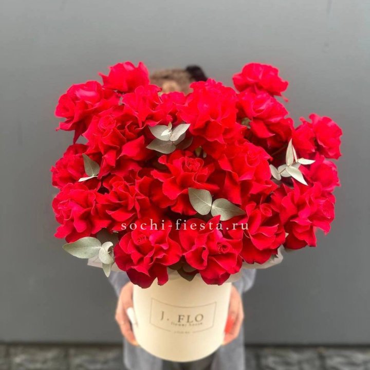 35 Французских роз в боксе в Дзержинске