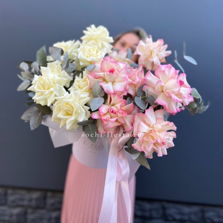 15 Французских роз в боксе в Дзержинске