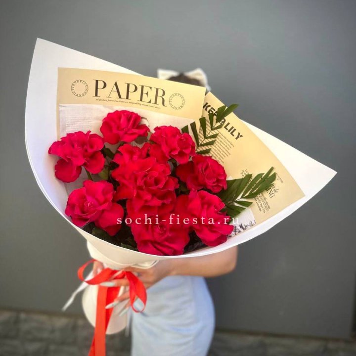 9 Красных французских роз Чико в Дзержинске