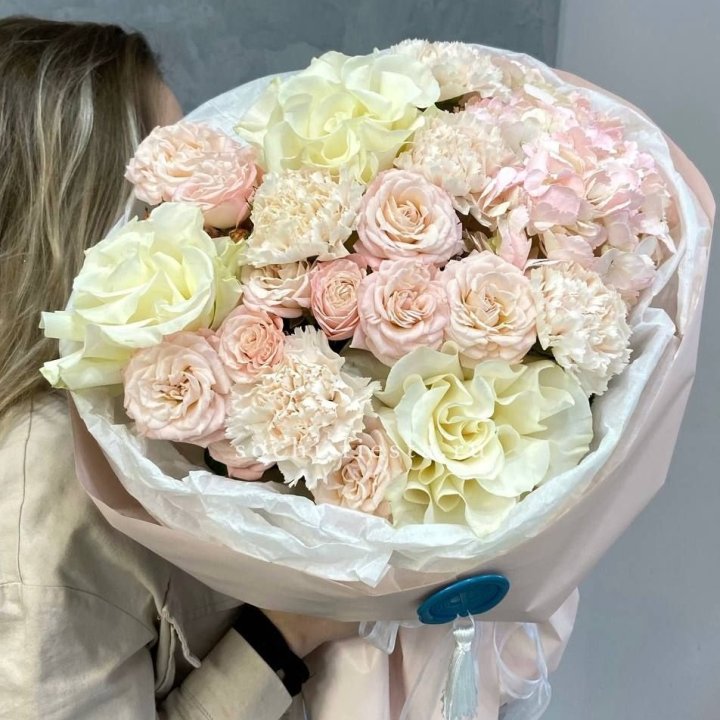 Дизайнерский букет "Джентел" в Дзержинске