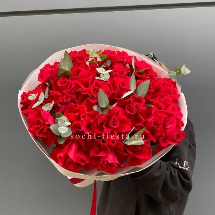 23 Красных французских роз в Дзержинске