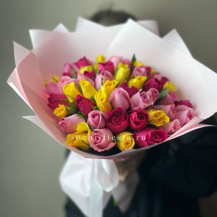 Букет из 51 розы Микс (Кения) в Дзержинске