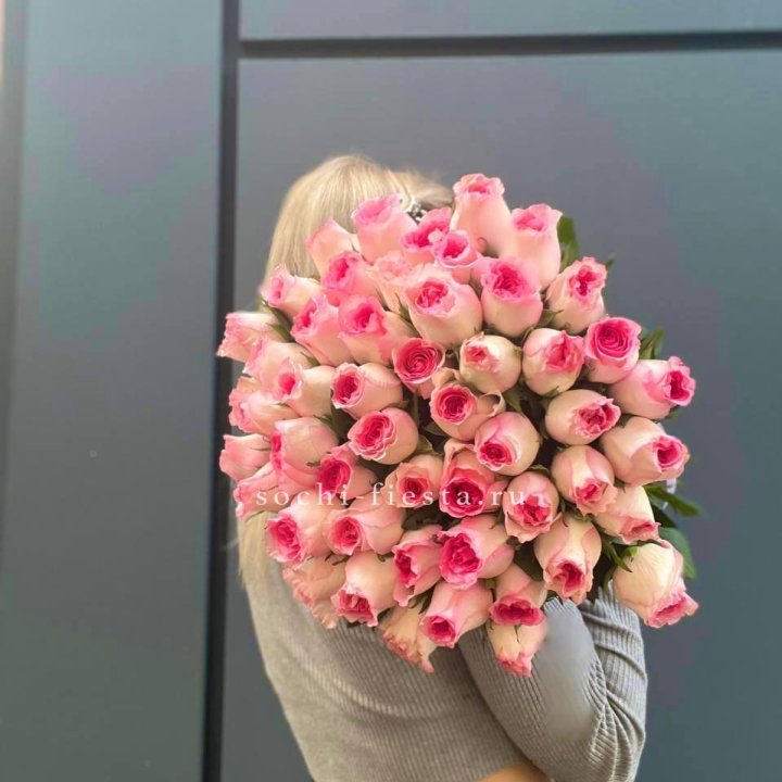 51 розовая роза в Дзержинске
