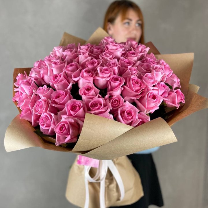101 розовая роза в Дзержинске