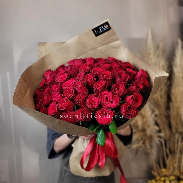 63 красных роз вайт в Дзержинске