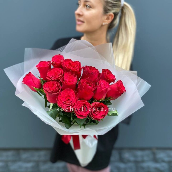 Букет из 15 красных роз  в Дзержинске